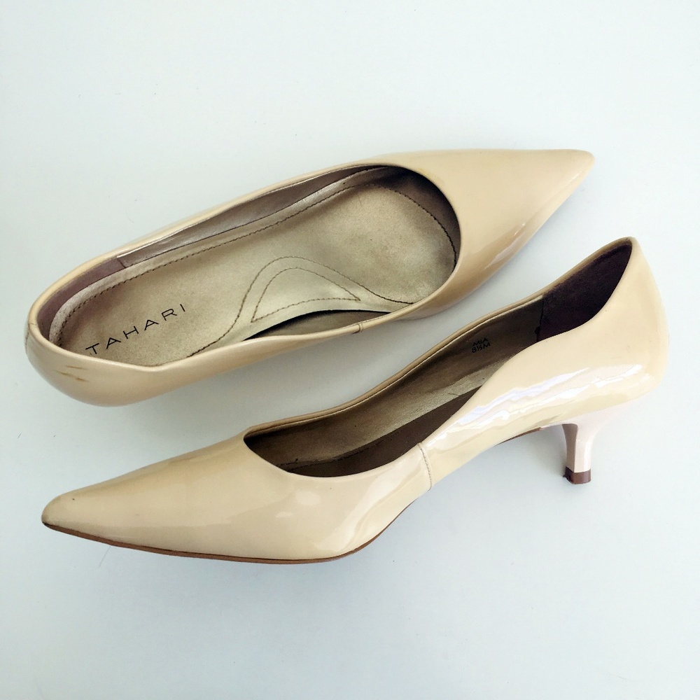 Tahari Patent Pointed Kitten Heels - Picture 1 of 7